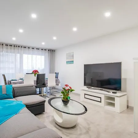 Apartment Chez Lea - Famille, Parking, Balneo - 15min Centre *