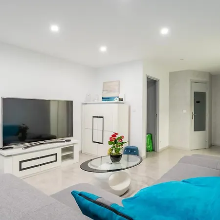 Апартаменты Chez Lea - Famille, Parking, Balneo - 15min Centre Страсбург
