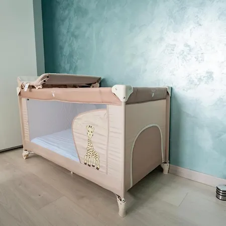 Apartamento Chez Lea - Famille, Parking, Balneo - 15min Centre